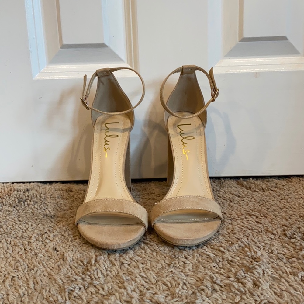 Lulus tan heel, size 6